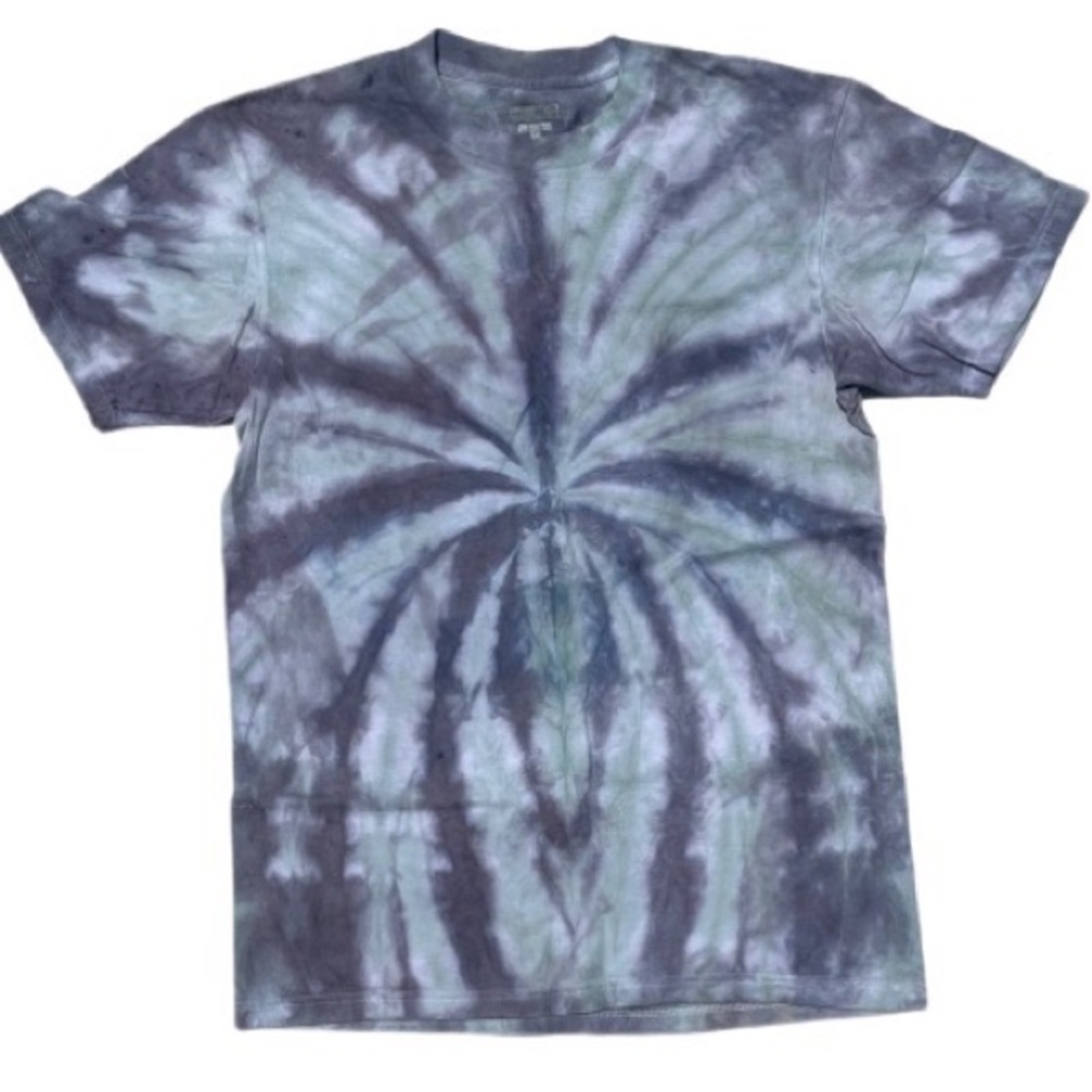 Kirkland green and black spider tie dye t shirt